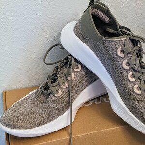 Brand New Allbirds Women's SuperLight Trainer
